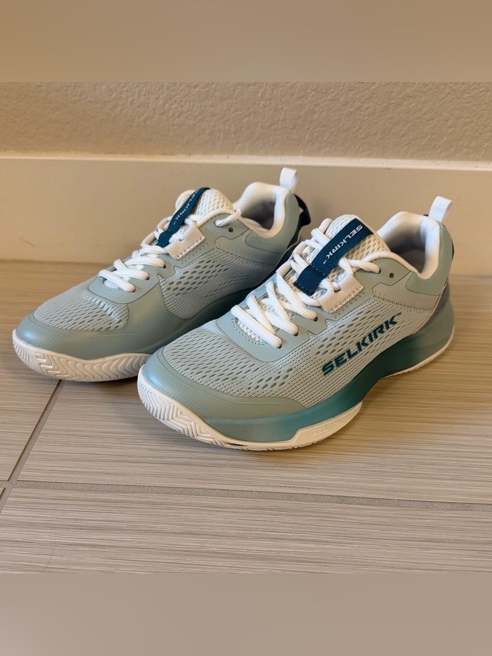 Selkirk Sport Women's CourtStrike 2.0 Pickleball Shoe Size 7 Pre-Owned